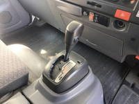 いすゞエルフ冷凍車（冷蔵車）小型（2t・3t）[写真28]