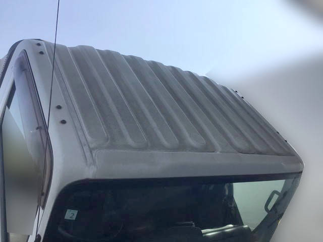 いすゞエルフ冷凍車（冷蔵車）小型（2t・3t）[写真07]