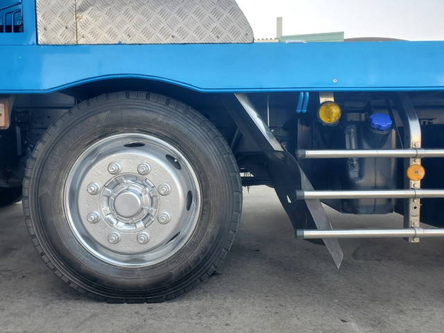 日野プロフィアセルフクレーン4段大型（10t）[写真23]