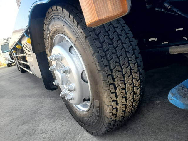 日野プロフィアセルフクレーン4段大型（10t）[写真34]