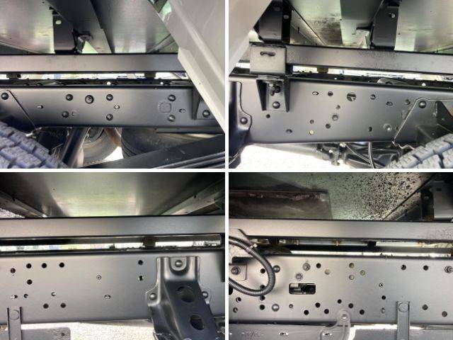 トヨタトヨエース平ボディ小型（2t・3t）[写真11]