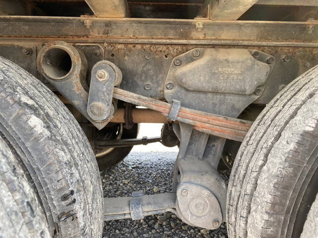 三菱ふそうキャンターセルフクレーン4段小型（2t・3t）[写真16]