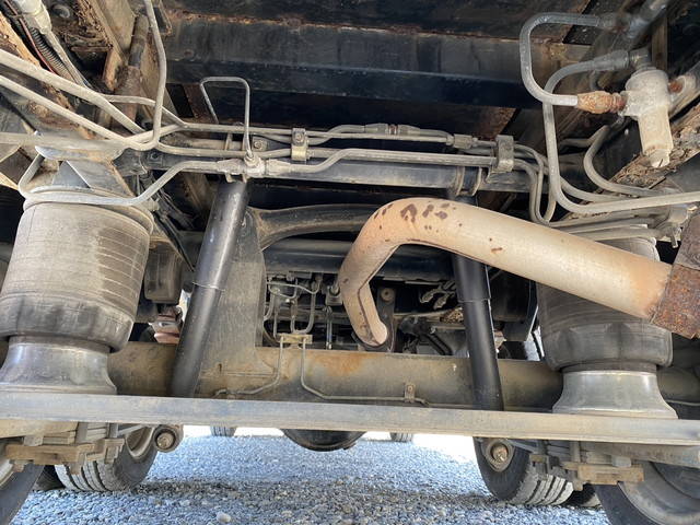 三菱ふそうキャンターセルフクレーン4段小型（2t・3t）[写真17]