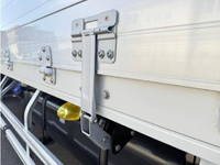 いすゞフォワードアルミウイング中型（4t）[写真16]