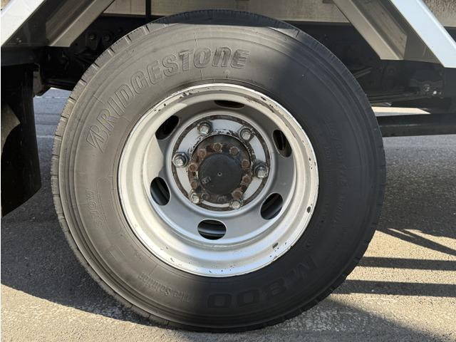 いすゞフォワードアルミウイング中型（4t）[写真22]