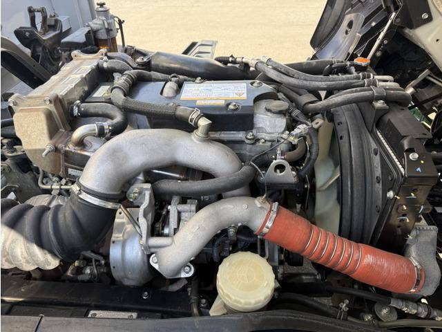 いすゞフォワードアルミウイング中型（4t）[写真24]