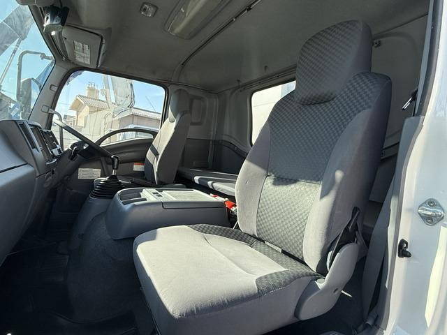 いすゞフォワードアルミウイング中型（4t）[写真27]