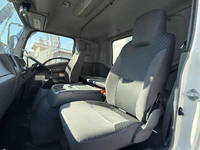 いすゞフォワードアルミウイング中型（4t）[写真28]