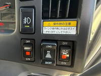 いすゞフォワードアルミウイング中型（4t）[写真29]