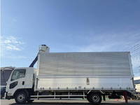 いすゞフォワードアルミウイング中型（4t）[写真10]