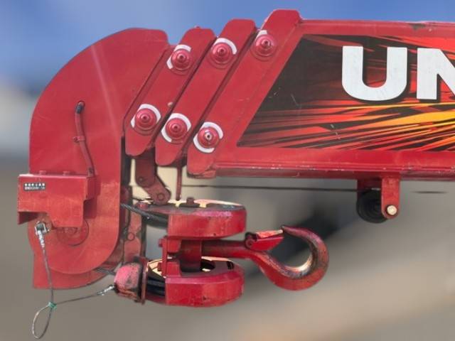 いすゞフォワードクレーン4段増トン（6t・8t）[写真13]