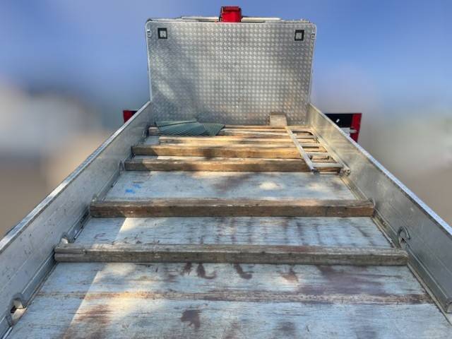 いすゞフォワードクレーン4段増トン（6t・8t）[写真08]