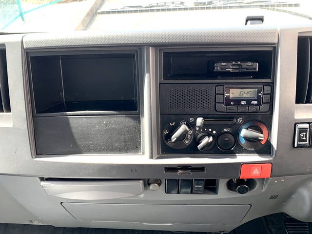 いすゞエルフパネルバン小型（2t・3t）[写真15]