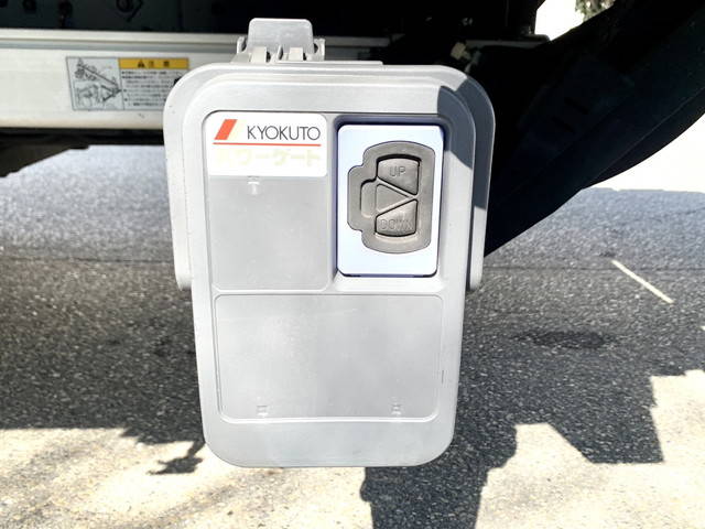 いすゞエルフパネルバン小型（2t・3t）[写真20]