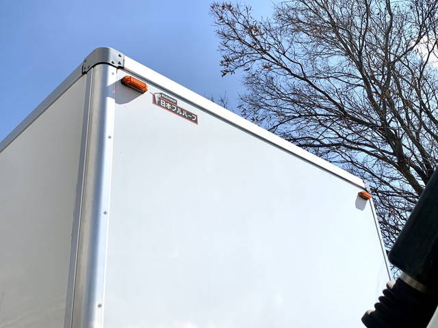 いすゞエルフパネルバン小型（2t・3t）[写真24]