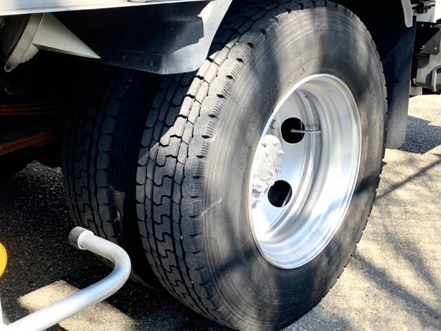 いすゞエルフパネルバン小型（2t・3t）[写真27]