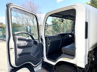 いすゞエルフパネルバン小型（2t・3t）[写真35]