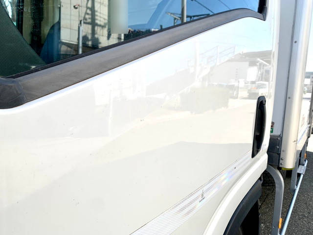 いすゞエルフパネルバン小型（2t・3t）[写真36]