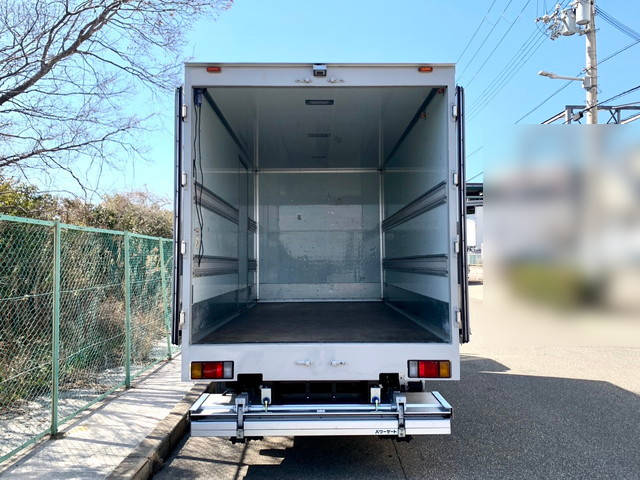 いすゞエルフパネルバン小型（2t・3t）[写真07]