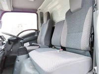 いすゞエルフアルミウイング小型（2t・3t）[写真10]