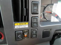 いすゞエルフアルミウイング小型（2t・3t）[写真13]