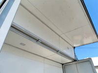 いすゞエルフアルミウイング小型（2t・3t）[写真29]