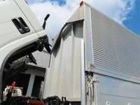 いすゞエルフアルミウイング小型（2t・3t）[写真31]