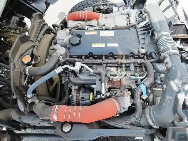 いすゞエルフアルミウイング小型（2t・3t）[写真35]