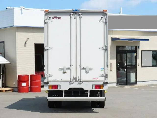 いすゞエルフアルミウイング小型（2t・3t）[写真07]