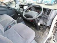 いすゞエルフアルミウイング小型（2t・3t）[写真09]