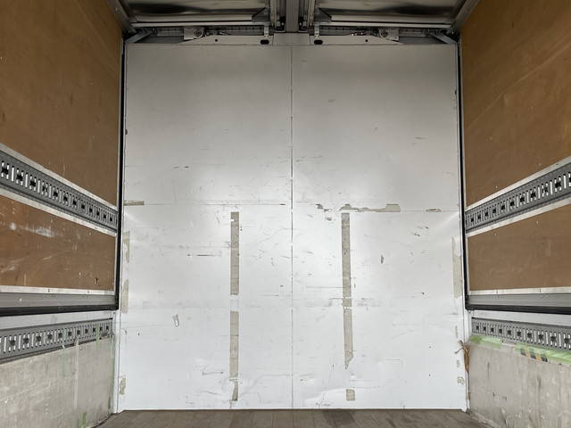 三菱ふそうキャンターアルミウイング小型（2t・3t）[写真12]