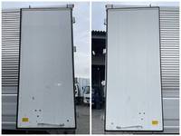 三菱ふそうキャンターアルミウイング小型（2t・3t）[写真15]