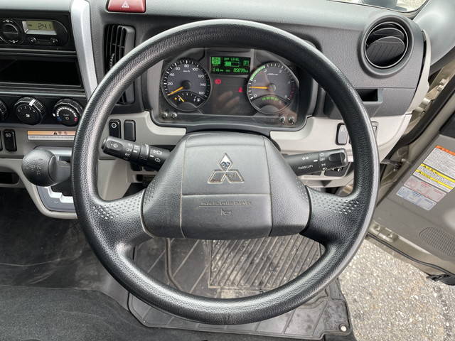 三菱ふそうキャンターアルミウイング小型（2t・3t）[写真37]