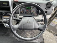 三菱ふそうキャンターアルミウイング小型（2t・3t）[写真37]