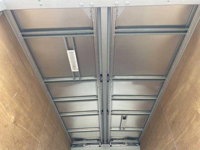 三菱ふそうキャンターアルミウイング小型（2t・3t）[写真09]