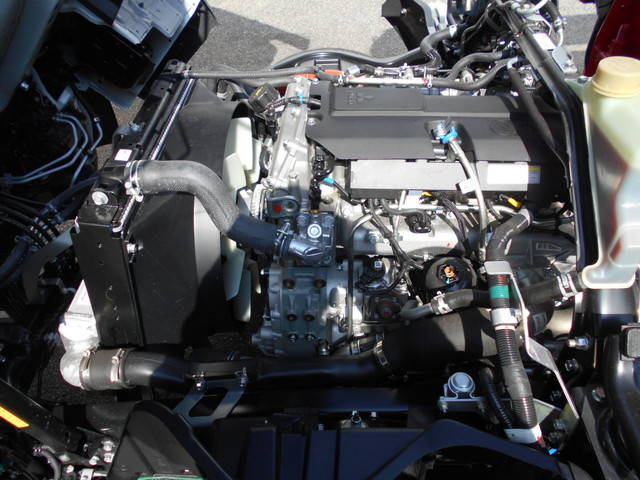 三菱ふそうキャンタークレーン5段小型（2t・3t）[写真16]