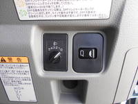 三菱ふそうキャンタークレーン5段小型（2t・3t）[写真34]