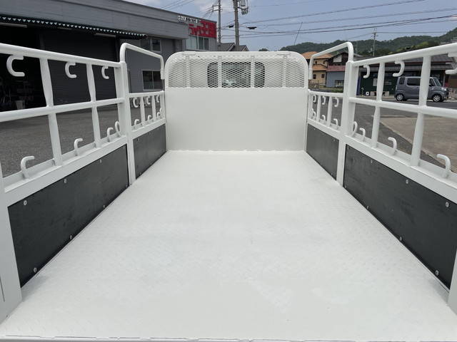 日野デュトロ平ボディ小型（2t・3t）[写真11]