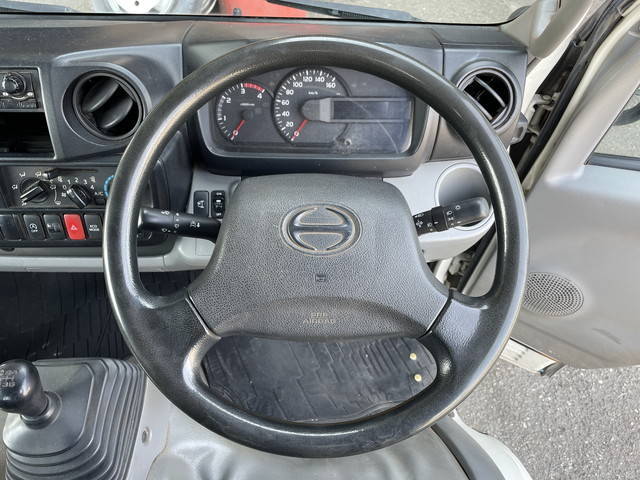 日野デュトロ平ボディ小型（2t・3t）[写真36]