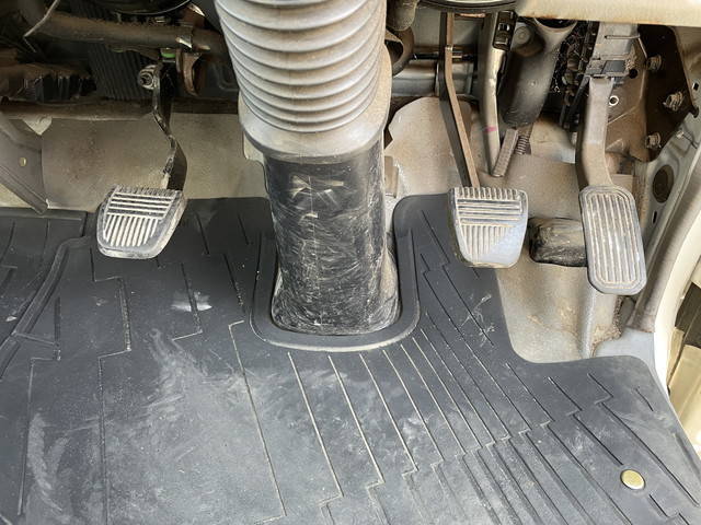 日野デュトロ平ボディ小型（2t・3t）[写真38]