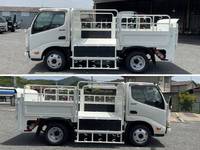 日野デュトロ平ボディ小型（2t・3t）[写真06]