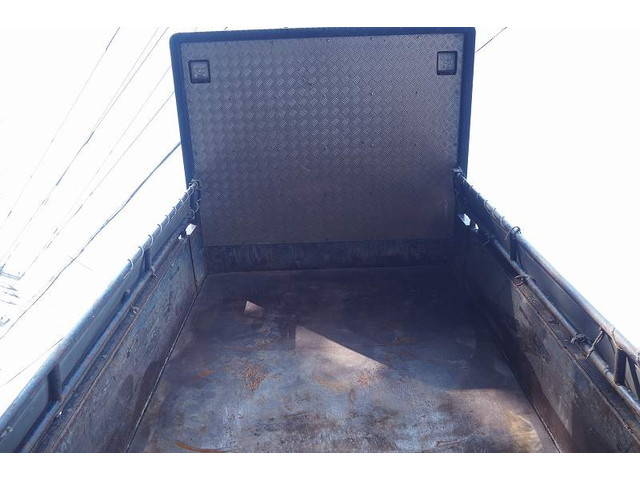 三菱ふそうキャンターダンプ小型（2t・3t）[写真12]