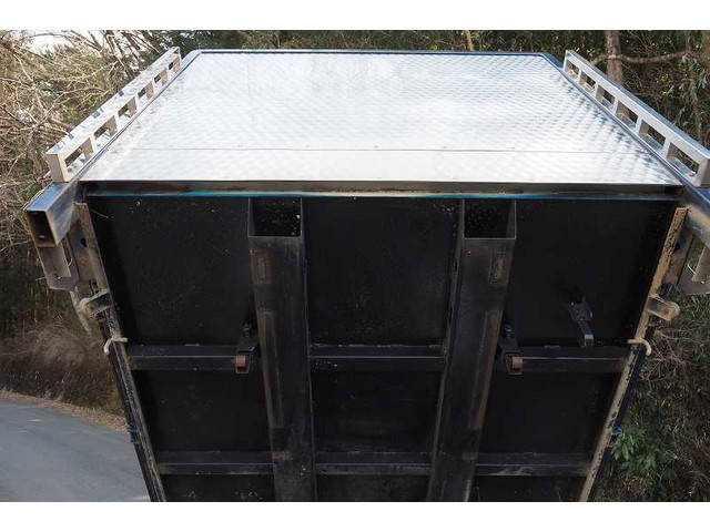 三菱ふそうキャンターダンプ小型（2t・3t）[写真16]