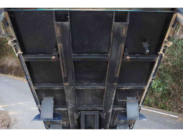 三菱ふそうキャンターダンプ小型（2t・3t）[写真17]