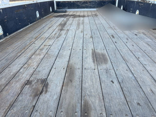 三菱ふそうキャンタークレーン4段小型（2t・3t）[写真03]