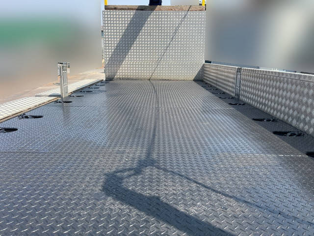 日野レンジャークレーン4段増トン（6t・8t）[写真08]