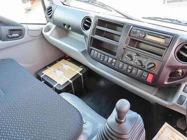 日野デュトロクレーン4段小型（2t・3t）[写真13]