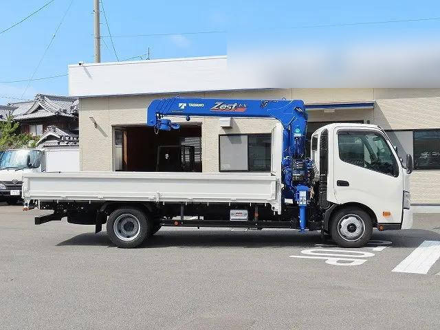 日野デュトロクレーン4段小型（2t・3t）[写真03]