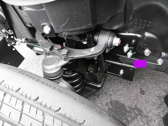 三菱ふそうキャンター平ボディ小型（2t・3t）[写真22]