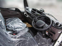 三菱ふそうキャンター平ボディ小型（2t・3t）[写真07]